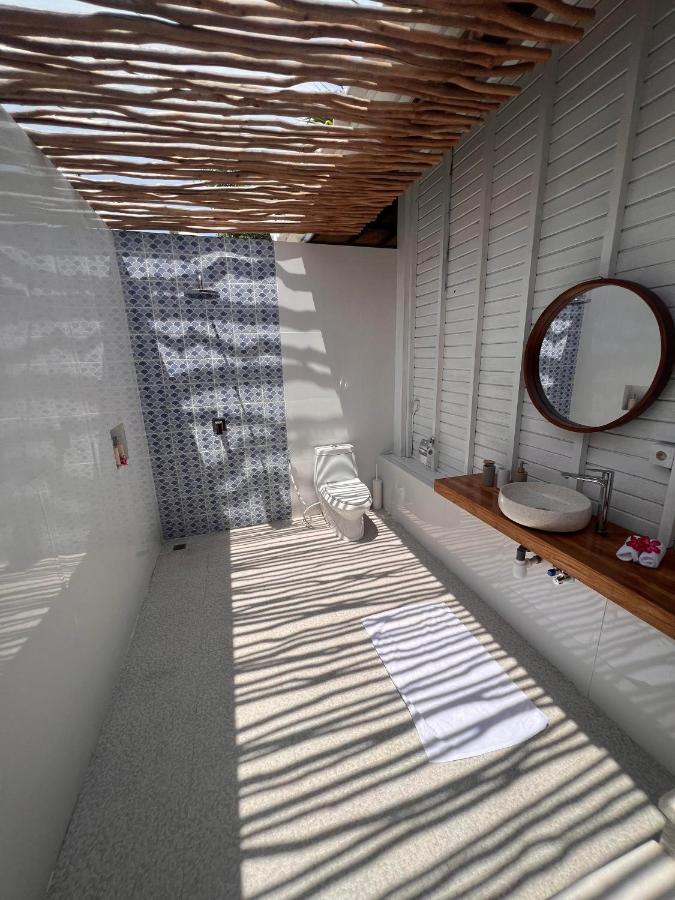 נוסה-למבונגן Mista Ceningan'S Beach Bungalows Previously The Kubu 221 מראה חיצוני תמונה